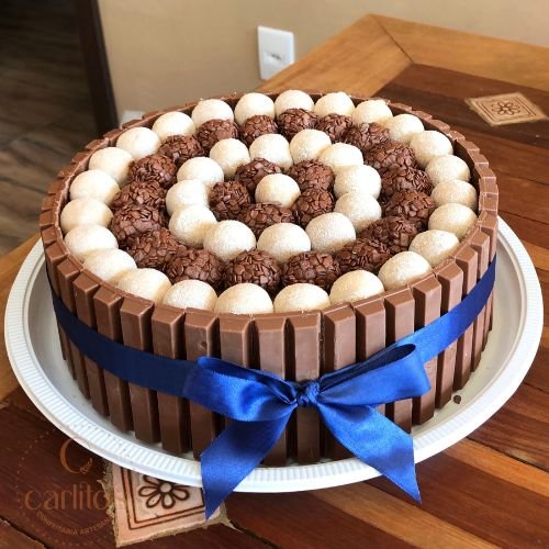 Torta Kit Kat e Docinhos